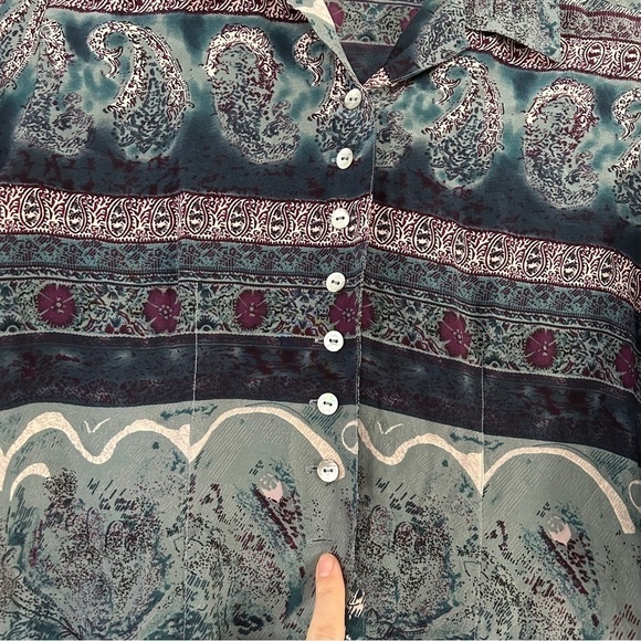 🦋 Victoria Soie 100% Silk Blue Purple Striped Blouse Medium Vintage Casual - Picture 7 of 7